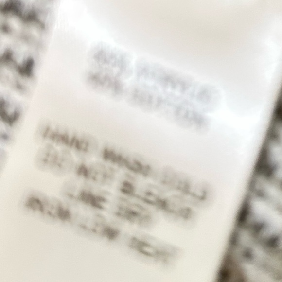 Lulu's Light Gray scoop V-Neck Sweater cotton blend ribbed hem size small - Picture 10 of 10